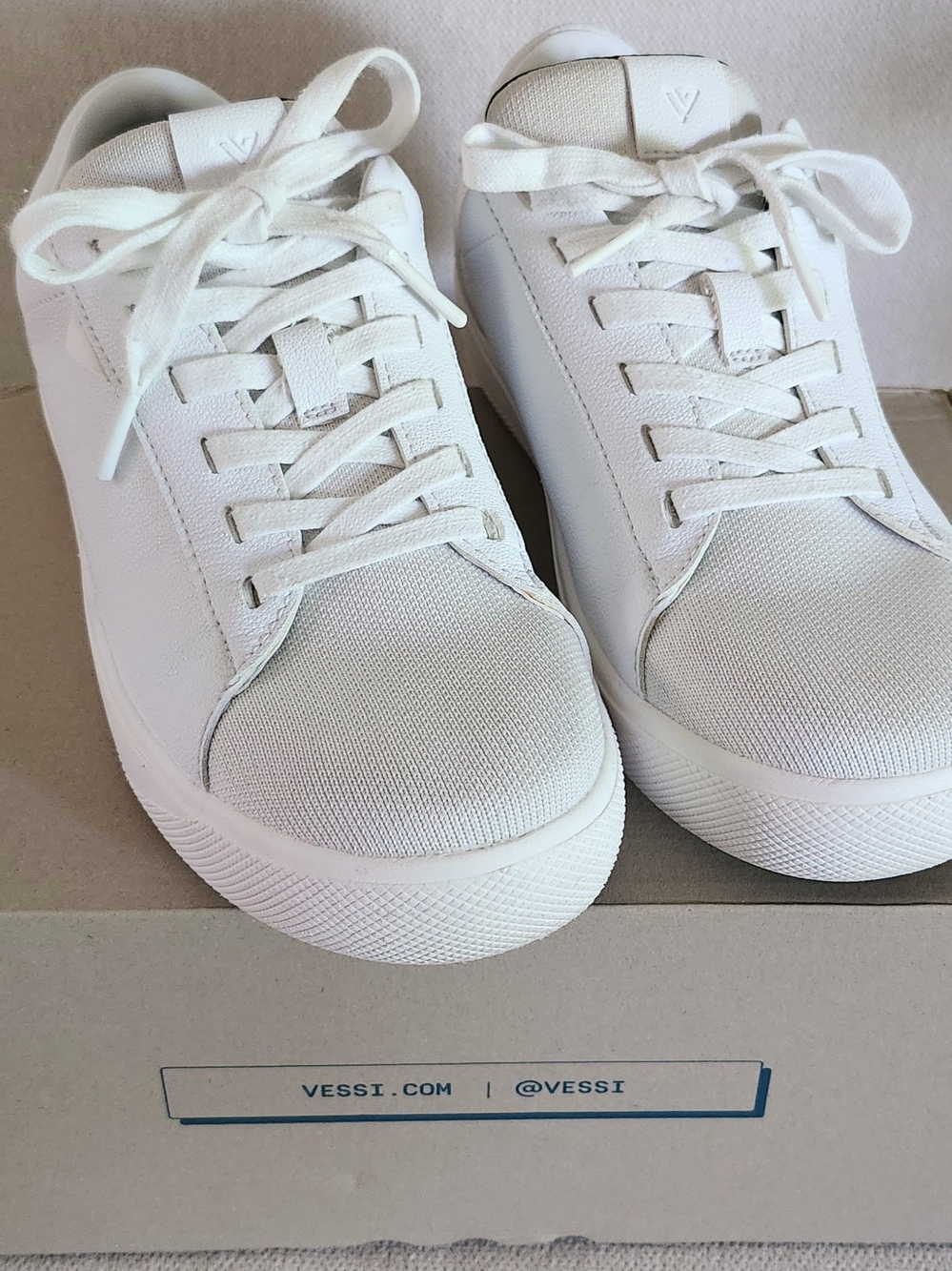 Vessi Women US 6 SoHo Waterproof Lightweight Lace-Up Sneakers White Casual Shoes
